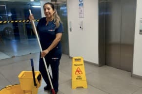 Personal de Aseo & Multiservicios 24 Horas en terreno, fotografía 14 de 18